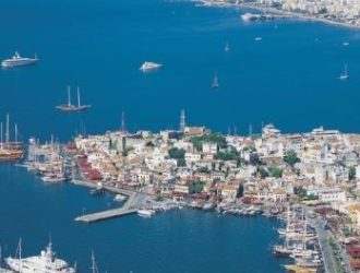 Опасный отдых: более 100 британских туристов отравились на курорте в Турции