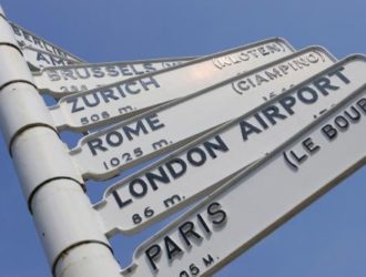 Кристина Асмус и Гарик Харламов возвращаются из путешествия по Европе