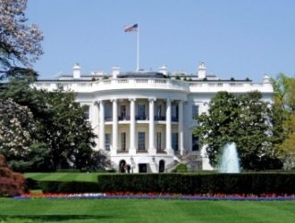 Руководство США предупреждает собственных жителей об опасности путешествий