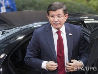 Давутоглу сравнил обвинения РФ в адрес Турции с советской пропагандой