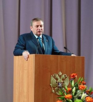 Юзеры социальных сетей возмущены поведением главы города Сочи Анатолия Пахомова