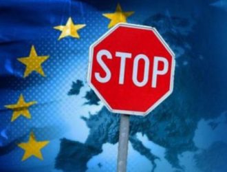 Российским чиновникам предложили отказаться от отдыха в «санкционных» странах